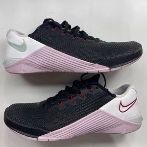 Nike metcon 5 valentines edition trainers